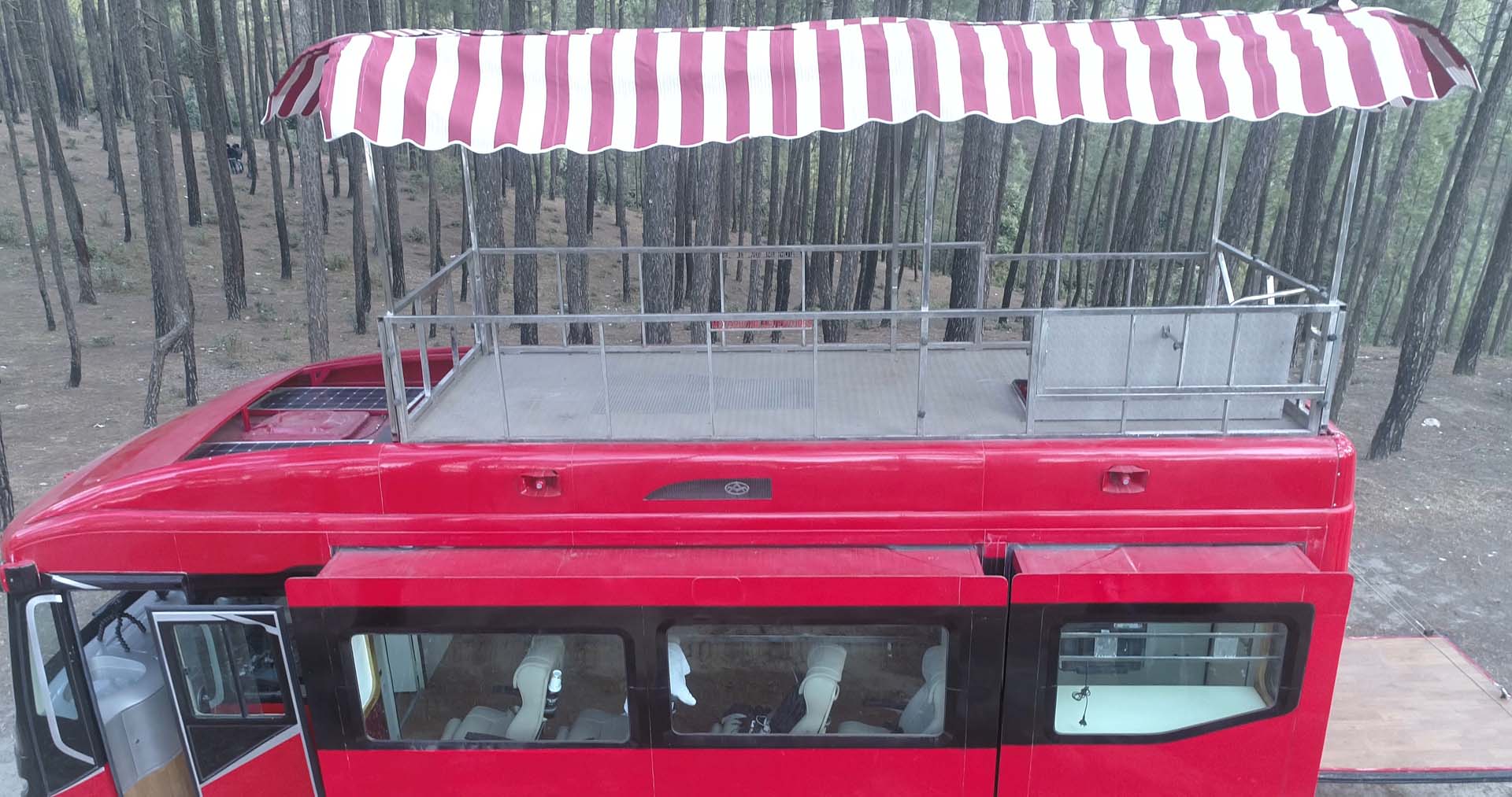 Roof raise canopy stage