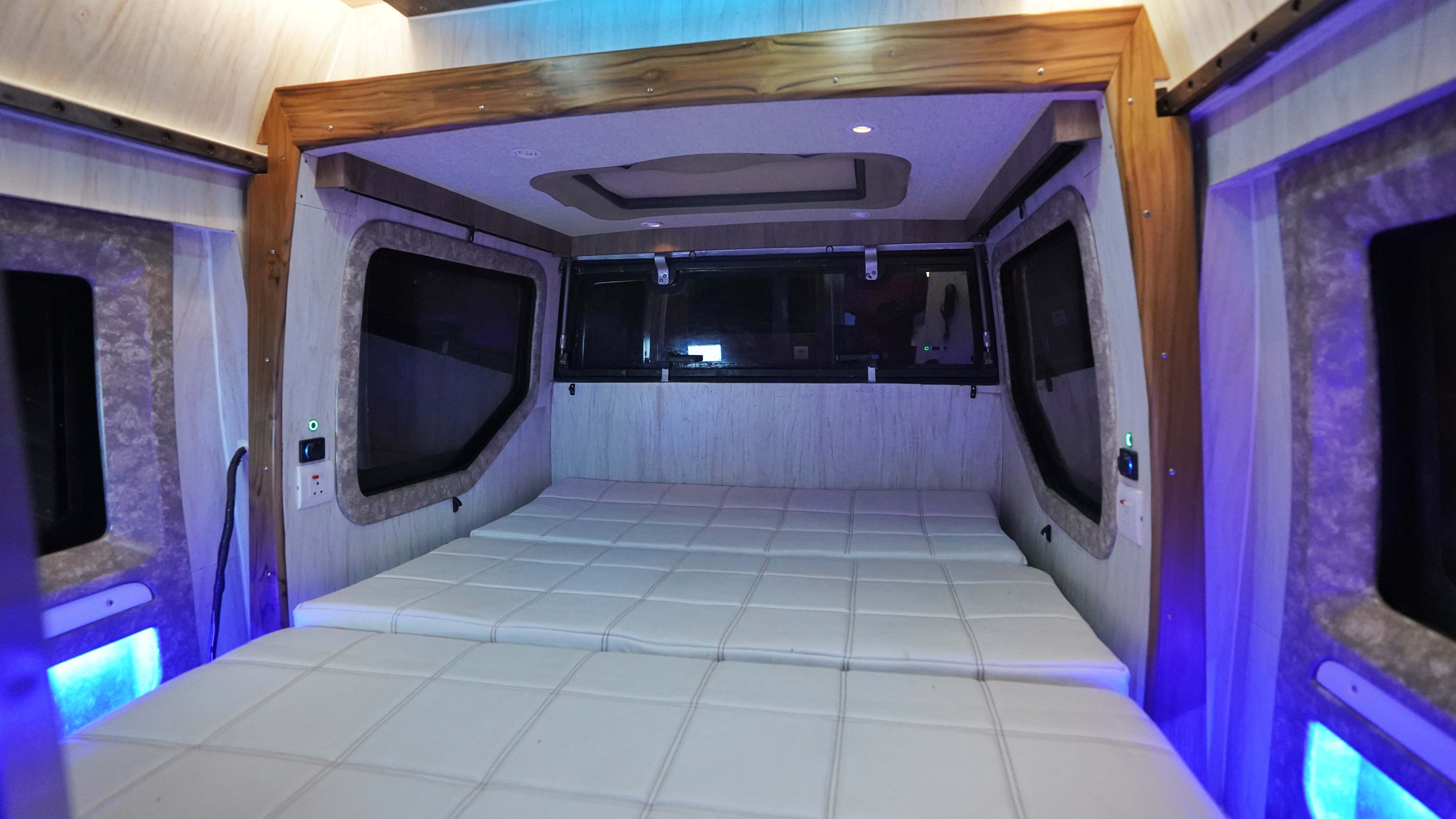 Expandable Deck View